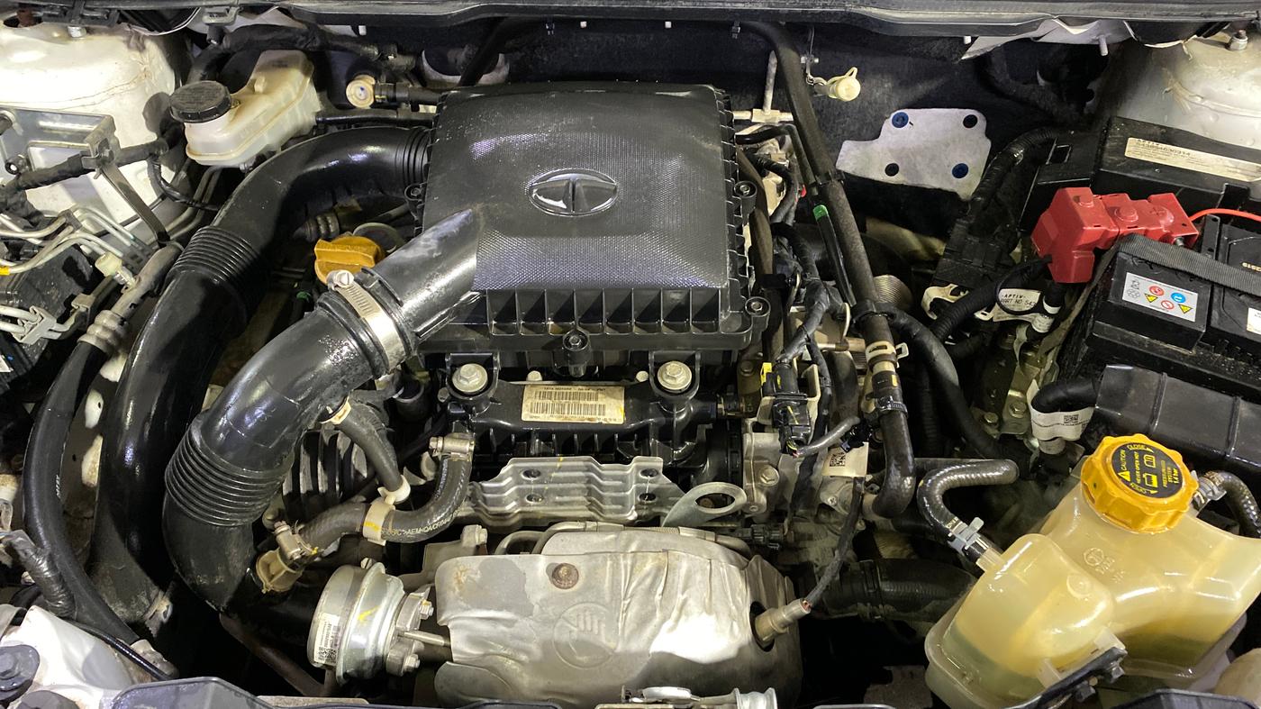 2021 Tata NEXON XZ PLUS PETROL, Petrol, Manual, 18,114 km, Engine View