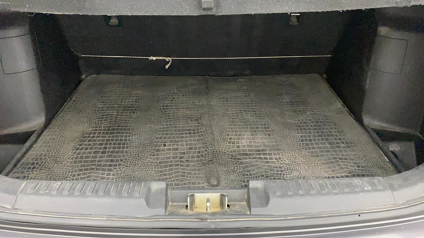 2020 Maruti Vitara Brezza LXI, Petrol, Manual, 77,545 km, Boot Inside