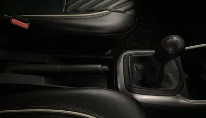 2022 Maruti IGNIS SIGMA 1.2, Petrol, Manual, 24,472 km, Gear Lever