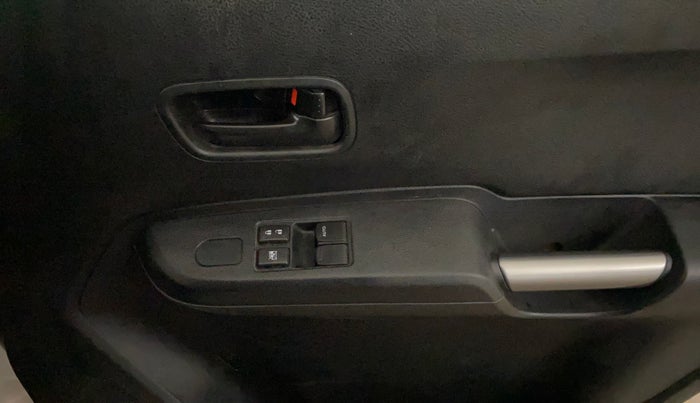 2022 Maruti IGNIS SIGMA 1.2, Petrol, Manual, 24,472 km, Driver Side Door Panels Control