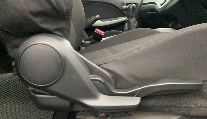 2018 Maruti Baleno ALPHA PETROL 1.2, Petrol, Manual, 65,309 km, Driver Side Adjustment Panel