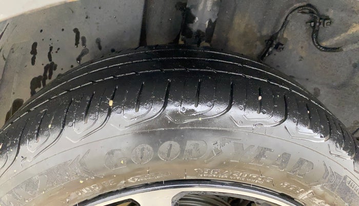 2021 Tata ALTROZ XZ PLUS PETROL DARK EDITION, Petrol, Manual, 29,120 km, Right Rear Tyre Tread