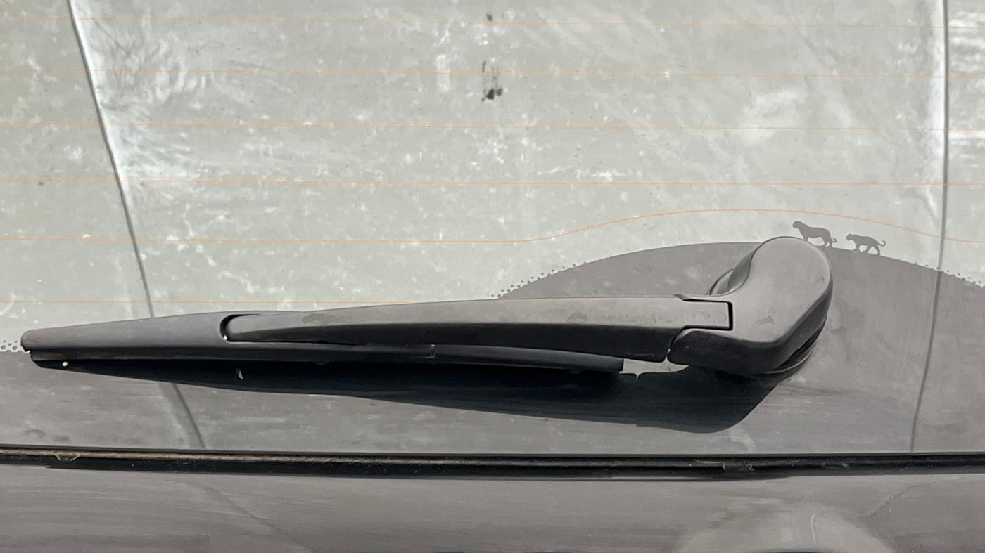 2023 Tata NEXON XZA PLUS LUX SUNROOF DARK DIESEL, Diesel, Automatic, 67,052 km, Rear Wiper