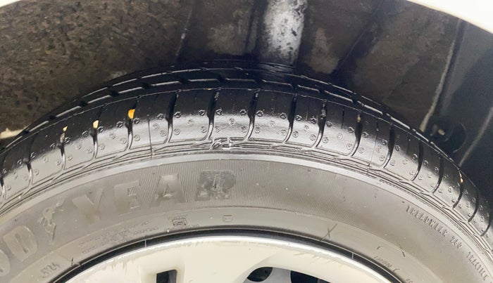 2020 Hyundai GRAND I10 NIOS MAGNA AMT 1.2 KAPPA VTVT, Petrol, Automatic, 68,750 km, Left Rear Tyre Tread