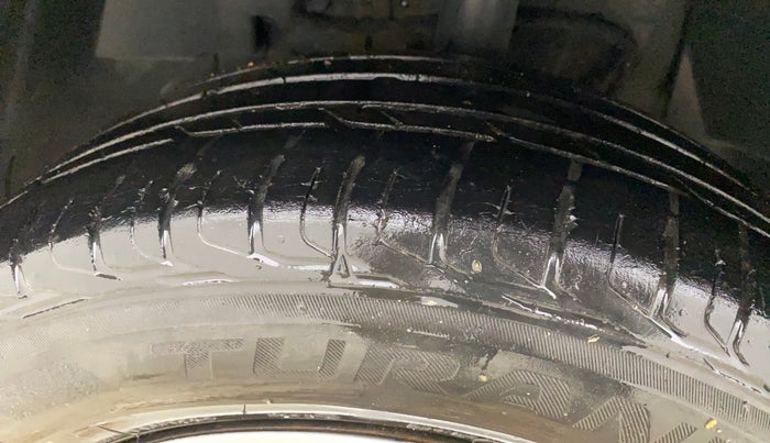 2020 Tata NEXON XMA SUNROOF PETROL, Petrol, Automatic, 56,068 km, Left Front Tyre Tread