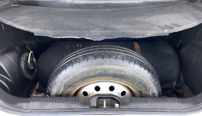 2019 Maruti Swift LXI, CNG, Manual, 68,809 km, Boot Inside