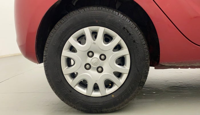 2011 Hyundai i20 MAGNA (O) 1.2, Petrol, Manual, 35,389 km, Right Rear Wheel