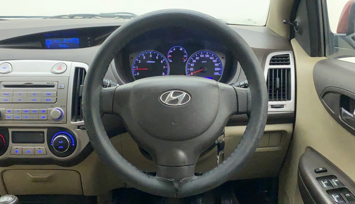 2011 Hyundai i20 MAGNA (O) 1.2, Petrol, Manual, 35,389 km, Steering Wheel Close Up