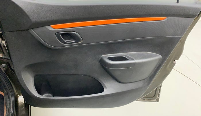 2019 Renault Kwid CLIMBER 1.0, CNG, Manual, 57,056 km, Driver Side Door Panels Control