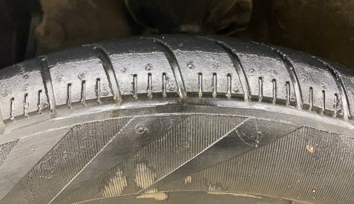 2020 Maruti Celerio ZXI AMT, Petrol, Automatic, 35,712 km, Left Front Tyre Tread