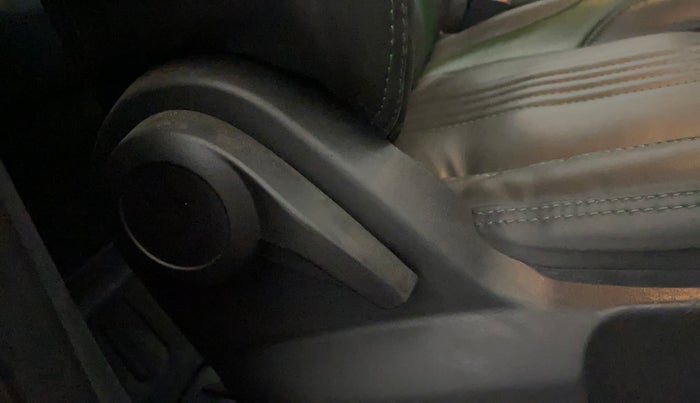 2023 Tata PUNCH ADVENTURE CAMO AMT, Petrol, Automatic, 17,161 km, Driver Side Adjustment Panel