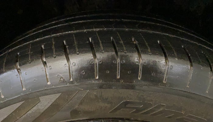 2023 Tata PUNCH ADVENTURE CAMO AMT, Petrol, Automatic, 17,161 km, Right Front Tyre Tread