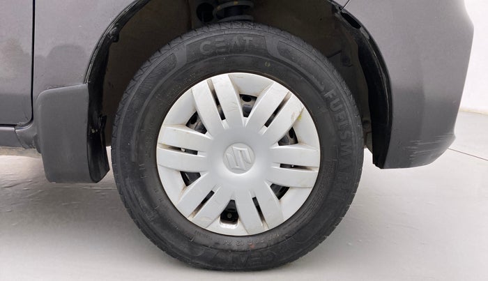 2019 Maruti Alto LXI, Petrol, Manual, 56,443 km, Right Front Wheel