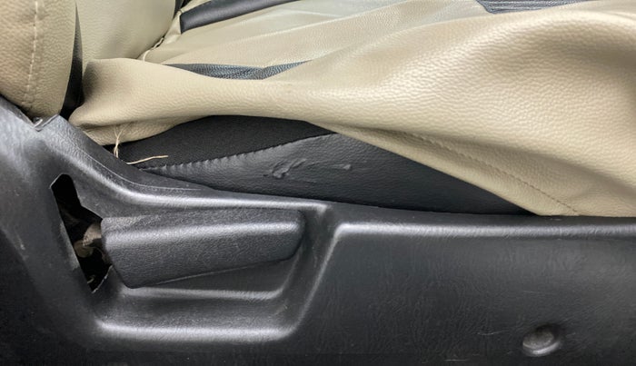 2019 Maruti Alto LXI, Petrol, Manual, 56,443 km, Driver Side Adjustment Panel