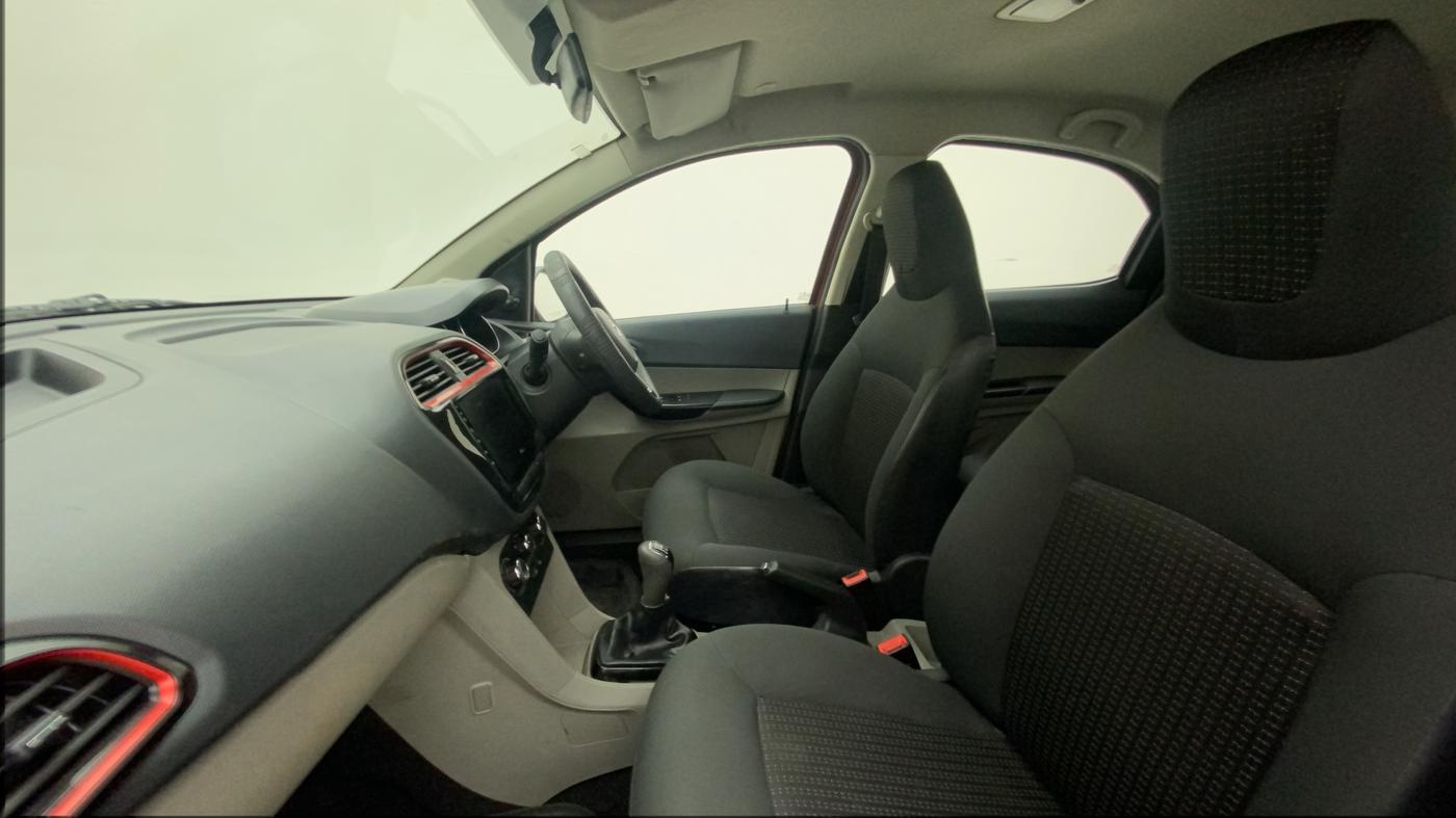 2017 Tata Tiago WIZZ EDITION PETROL, Petrol, Manual, 58,073 km, Right Side Front Door Cabin