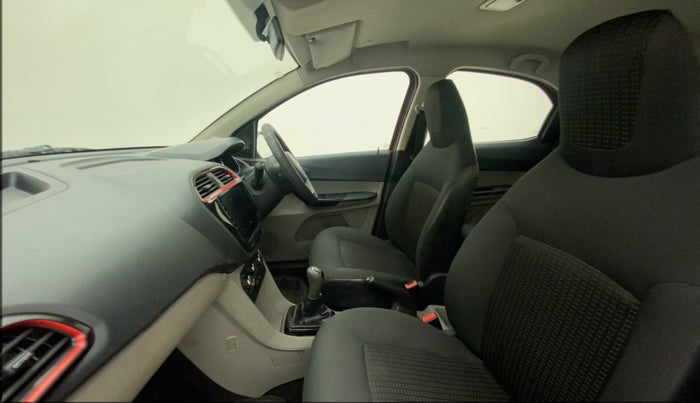 2017 Tata Tiago WIZZ EDITION PETROL, Petrol, Manual, 58,073 km, Right Side Front Door Cabin