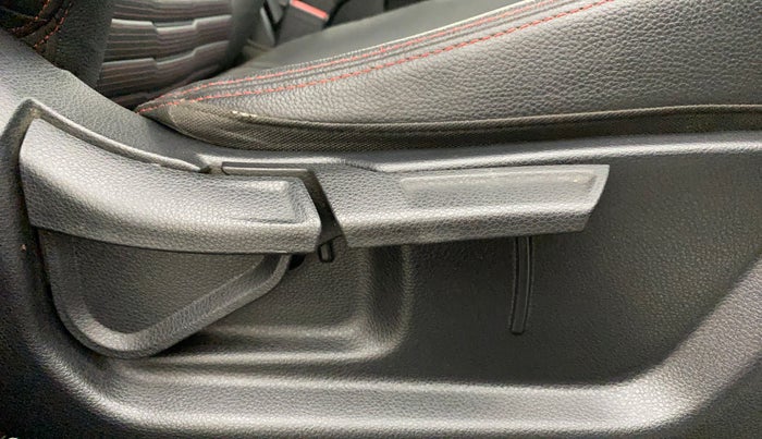 2020 KIA SONET GTX PLUS 1.0 IMT, Petrol, Manual, 63,261 km, Driver Side Adjustment Panel