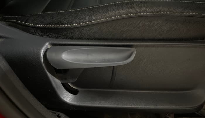 2022 Volkswagen Polo COMFORTLINE 1.0L TSI, Petrol, Manual, 27,546 km, Driver Side Adjustment Panel