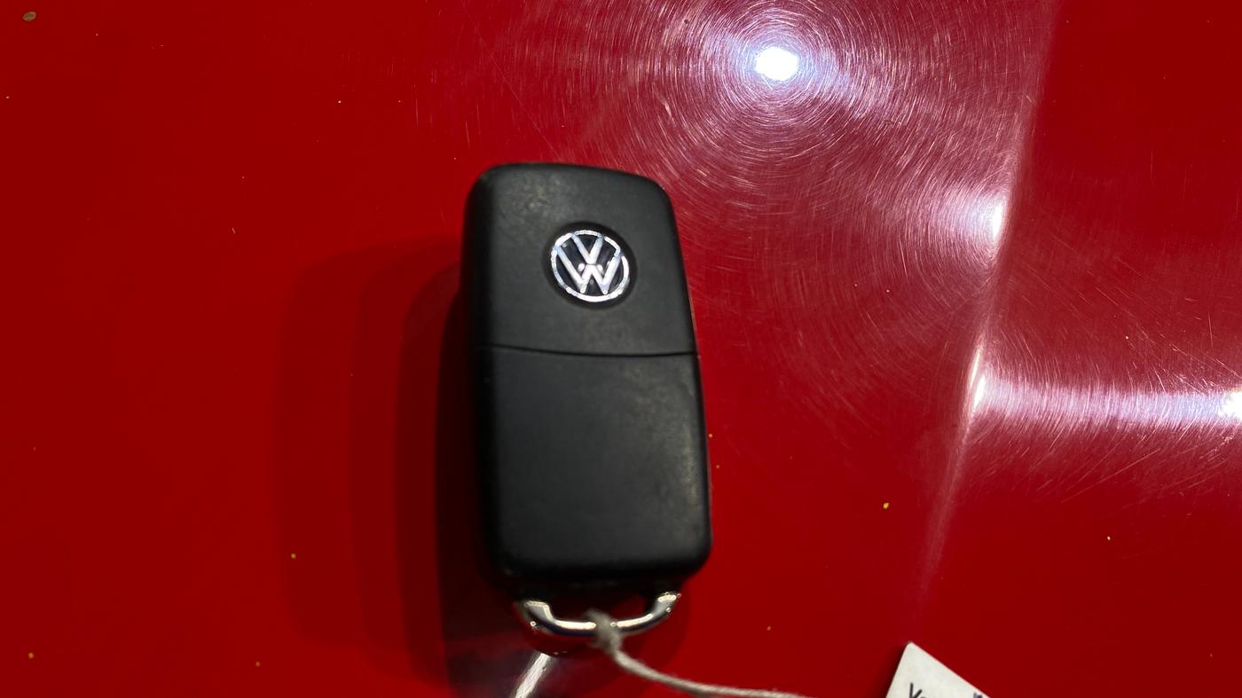 2022 Volkswagen Polo COMFORTLINE 1.0L TSI, Petrol, Manual, 27,546 km, Key Close Up