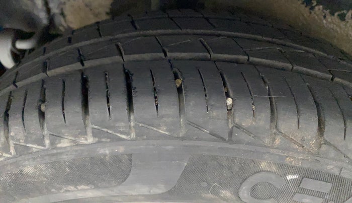 2014 Maruti Celerio VXI AMT, Petrol, Automatic, 43,608 km, Right Rear Tyre Tread