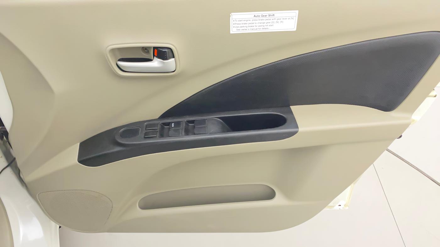 2014 Maruti Celerio VXI AMT, Petrol, Automatic, 43,608 km, Driver Side Door Panels Control