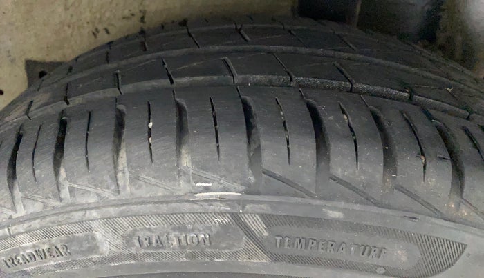 2014 Maruti Celerio VXI AMT, Petrol, Automatic, 43,608 km, Left Rear Tyre Tread