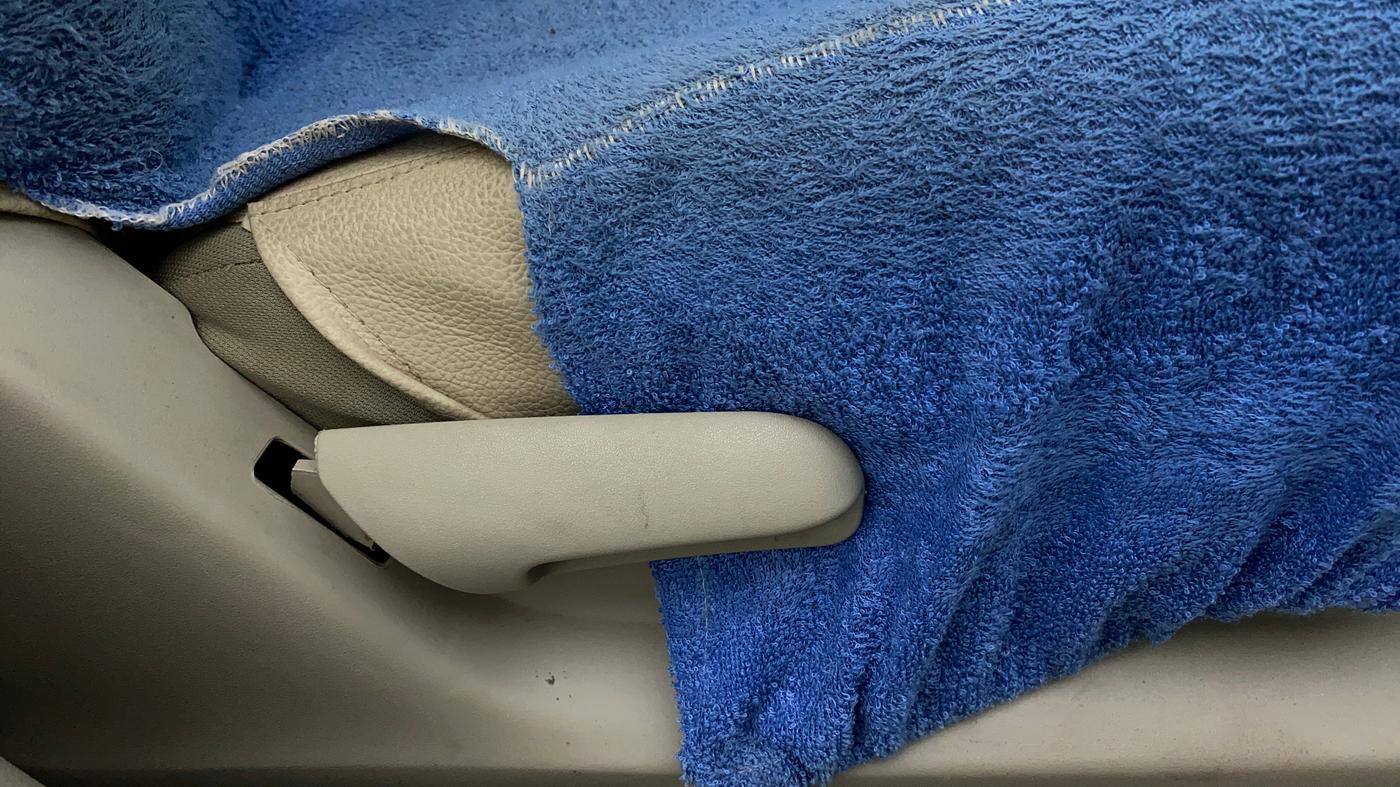 2019 Maruti Celerio ZXI D, Petrol, Manual, 16,543 km, Driver Side Adjustment Panel
