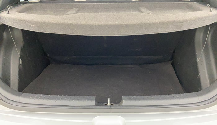 2017 Hyundai Elite i20 SPORTZ 1.2, Petrol, Manual, 57,780 km, Boot Inside