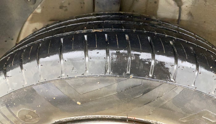 2017 Hyundai Elite i20 SPORTZ 1.2, Petrol, Manual, 57,780 km, Right Rear Tyre Tread