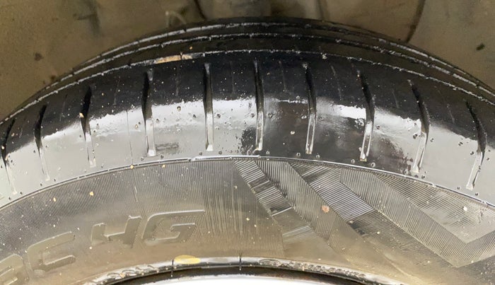 2017 Hyundai Elite i20 SPORTZ 1.2, Petrol, Manual, 57,780 km, Right Front Tyre Tread