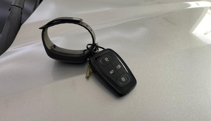 2021 Tata NEXON XZA PLUS PETROL, Petrol, Automatic, 68,571 km, Key Close Up