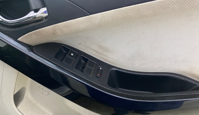 2021 Tata NEXON XZA PLUS PETROL, Petrol, Automatic, 68,571 km, Driver Side Door Panels Control