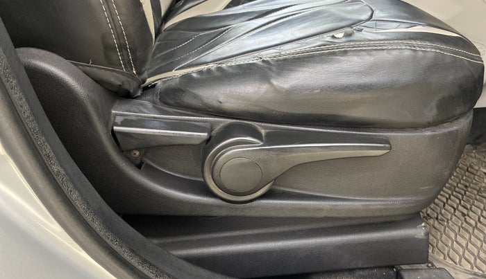 2021 Tata NEXON XZA PLUS PETROL, Petrol, Automatic, 68,571 km, Driver Side Adjustment Panel