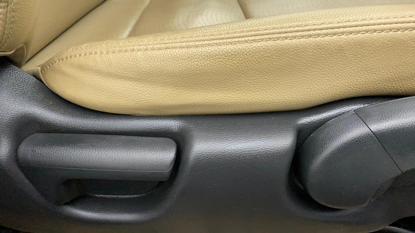 2018 Honda City 1.5L I-VTEC VX, Petrol, Manual, 47,165 km, Driver Side Adjustment Panel
