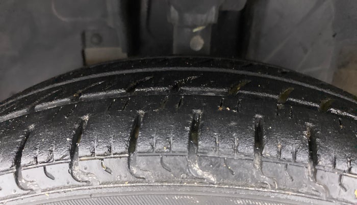 2018 Datsun Redi Go S 1.0 AMT, Petrol, Automatic, 15,605 km, Left Front Tyre Tread