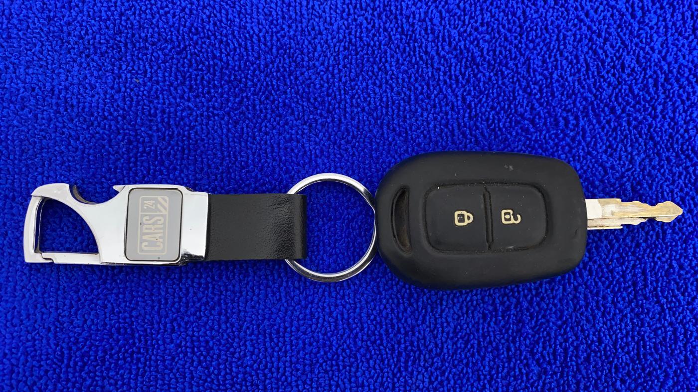 2020 Renault Kwid RXT 0.8, CNG, Manual, 50,191 km, Key Close Up