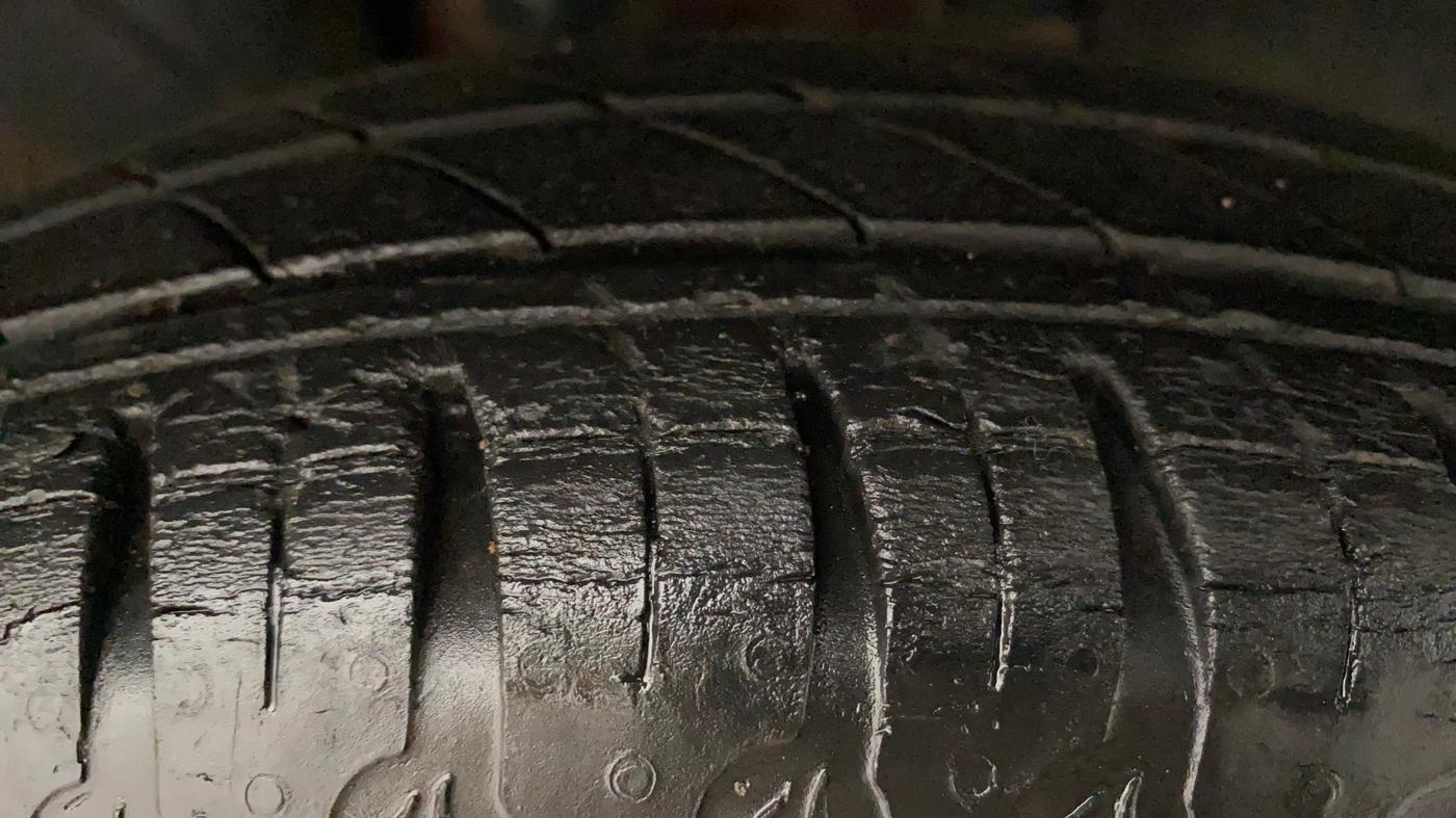 2020 Renault Kwid RXT 0.8, CNG, Manual, 50,191 km, Right Front Tyre Tread