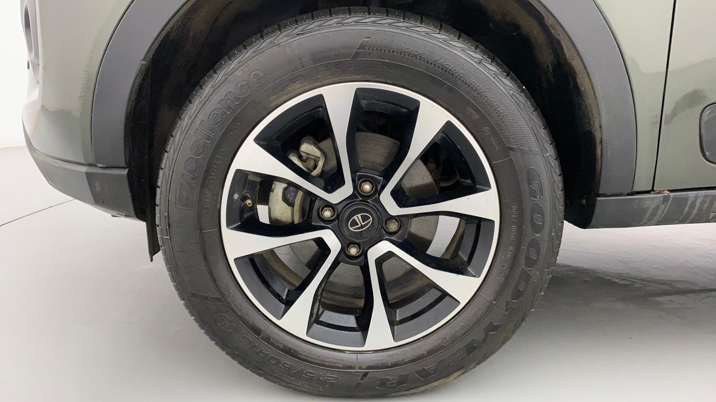 2021 Tata NEXON XZA PLUS (O) PETROL, Petrol, Automatic, 38,160 km, Left Front Wheel