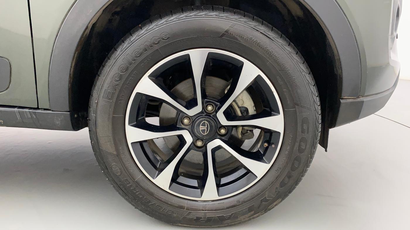 2021 Tata NEXON XZA PLUS (O) PETROL, Petrol, Automatic, 38,160 km, Right Front Wheel