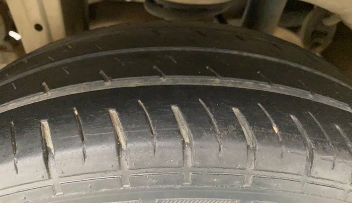 2011 Maruti Alto K10 VXI, Petrol, Manual, 77,098 km, Right Rear Tyre Tread