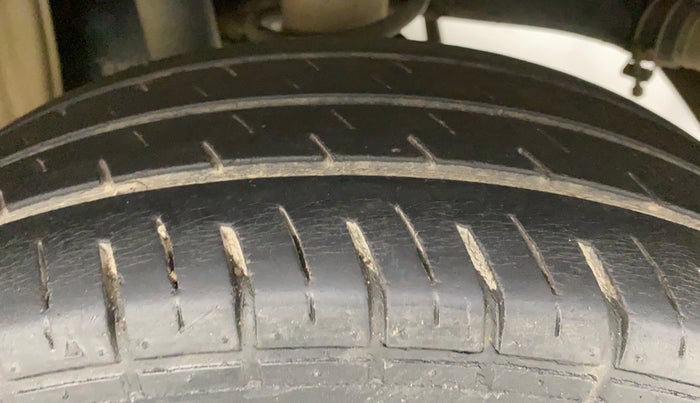 2011 Maruti Alto K10 VXI, Petrol, Manual, 77,098 km, Left Rear Tyre Tread