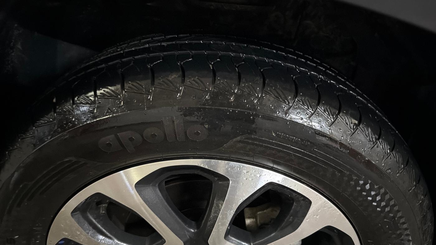 2024 Maruti Grand Vitara SIGMA SMART HYBRID, Petrol, Manual, 18,113 km, Right Front Tyre Tread