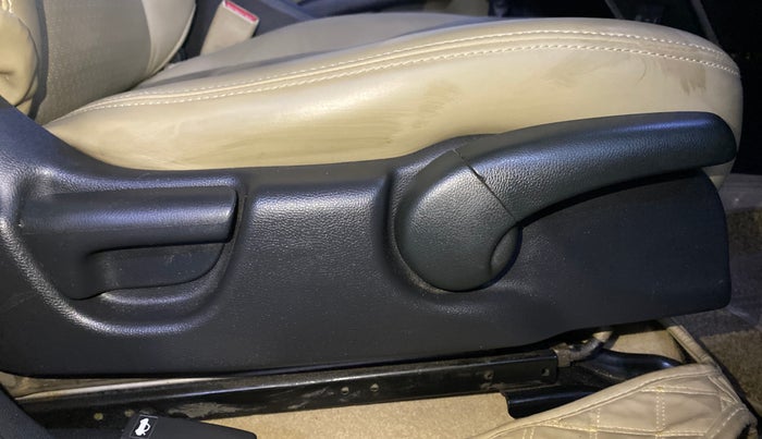 2014 Honda City 1.5L I-VTEC V MT, Petrol, Manual, 75,341 km, Driver Side Adjustment Panel