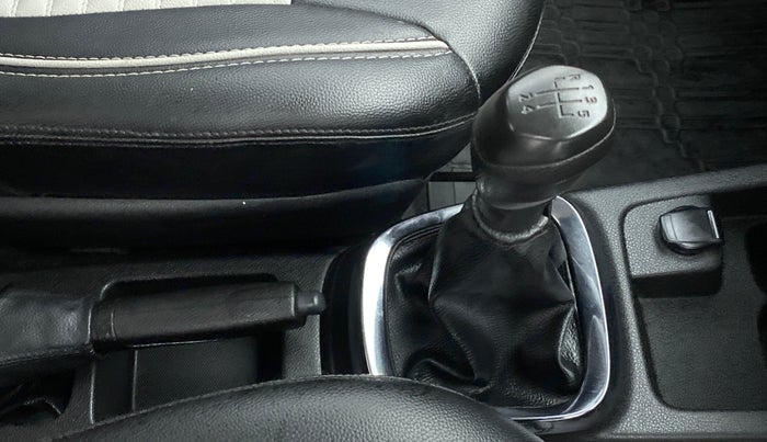 2019 Renault Kwid RXL, Petrol, Manual, 17,838 km, Gear Lever