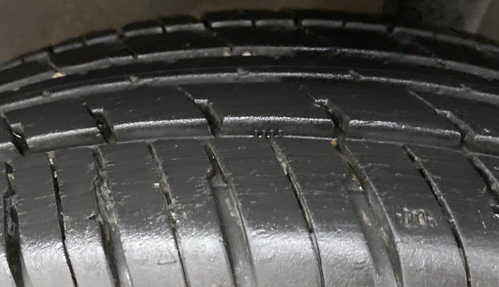2019 Renault Kwid RXL, Petrol, Manual, 17,838 km, Left Rear Tyre Tread