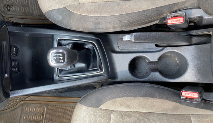 2015 Hyundai Elite i20 ASTA 1.2, Petrol, Manual, 97,259 km, Gear Lever