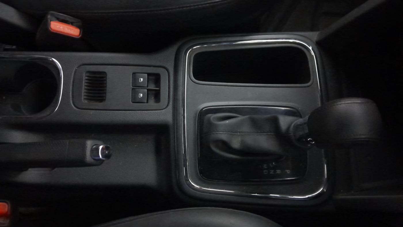 2024 Mahindra Thar LX P 2WD AT HT, Petrol, Automatic, 31,978 km, Gear Lever