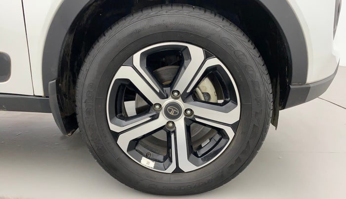 2022 Tata NEXON XZ PLUS DIESEL, Diesel, Manual, 36,031 km, Right Front Wheel
