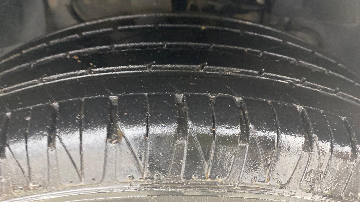 2021 Tata NEXON XZ PETROL, CNG, Manual, 75,926 km, Right Front Tyre Tread