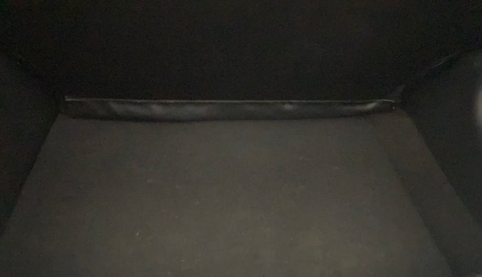 2016 Hyundai Grand i10 MAGNA 1.2 KAPPA VTVT, Petrol, Manual, 78,569 km, Boot Inside